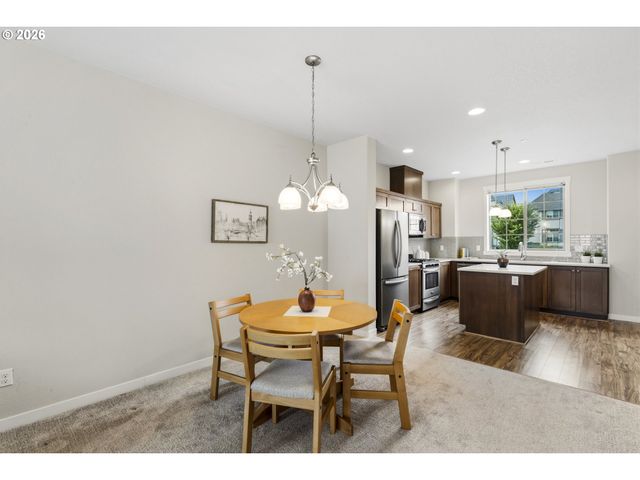 28440 Sw VILLEBOIS Dr, Wilsonville, OR 97070