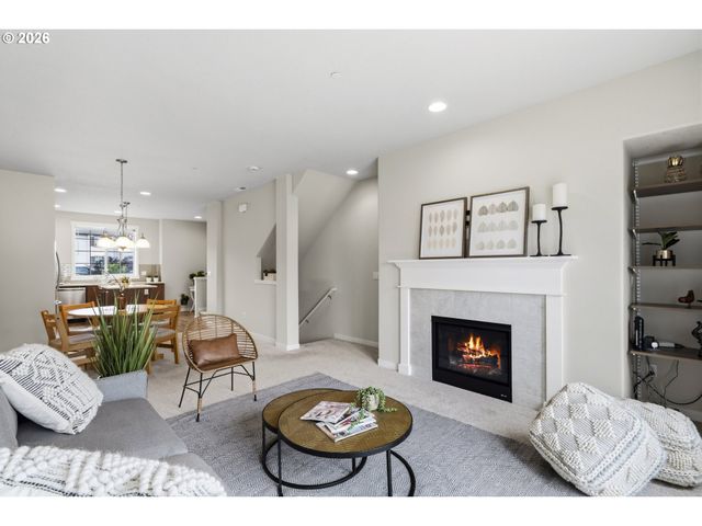 28440 Sw VILLEBOIS Dr, Wilsonville, OR 97070