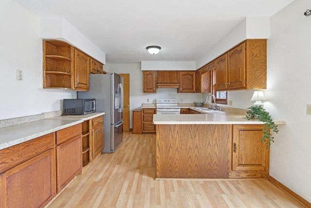 E9959 3rd Street, Prairie Du Sac, WI 53578