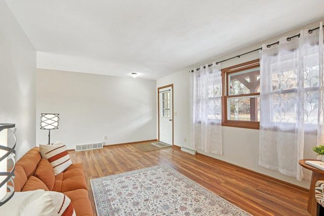 E9959 3rd Street, Prairie Du Sac, WI 53578