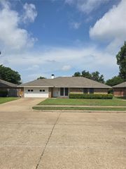 9 Marvin Gardens, Midlothian, TX 76065