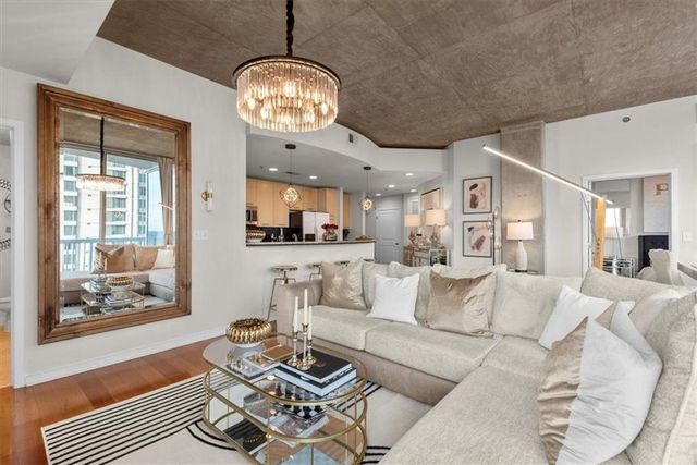 3324 Peachtree Road NE 902, Atlanta, GA 30326