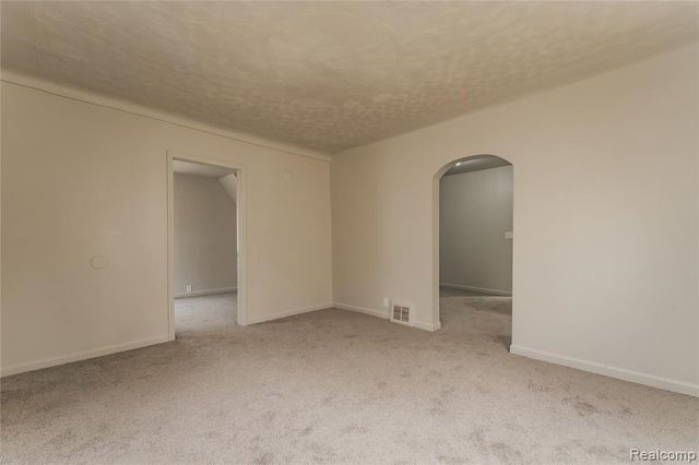 804 Emerson Avenue, Pontiac, MI 48340