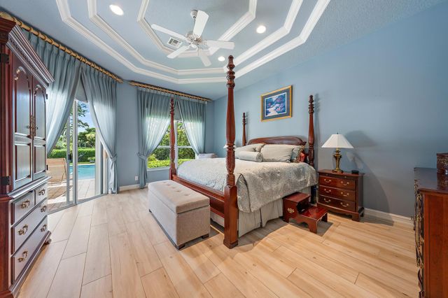 7090 Tradition Cove Lane E, West Palm Beach, FL 33412