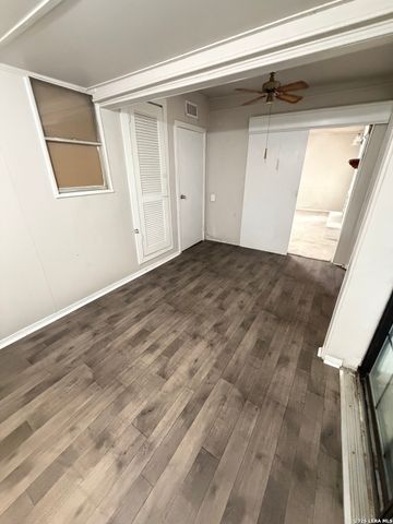 662 Brunswick Blvd, San Antonio, TX 78214