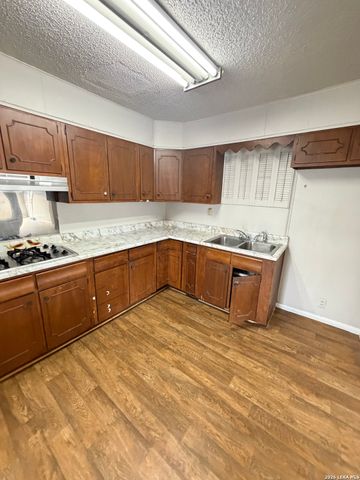 662 Brunswick Blvd, San Antonio, TX 78214
