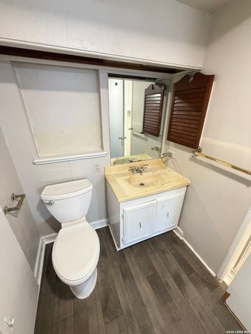 662 Brunswick Blvd, San Antonio, TX 78214