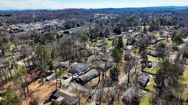 3302 Weeks Circle NE, Cleveland, TN 37312