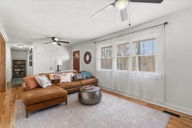 3302 Weeks Circle NE, Cleveland, TN 37312