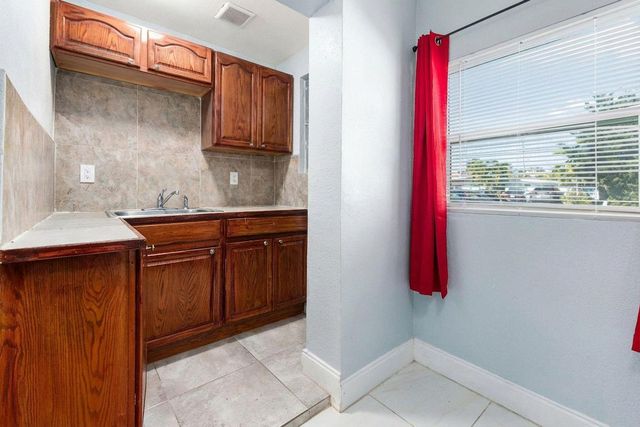 507 Gardenia Avenue, Fort Pierce, FL 34982