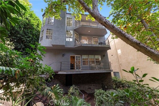 2355 N Beverly Glen Boulevard, Los Angeles, CA 90077