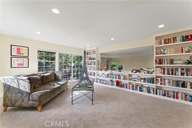 2355 N Beverly Glen Boulevard, Los Angeles, CA 90077