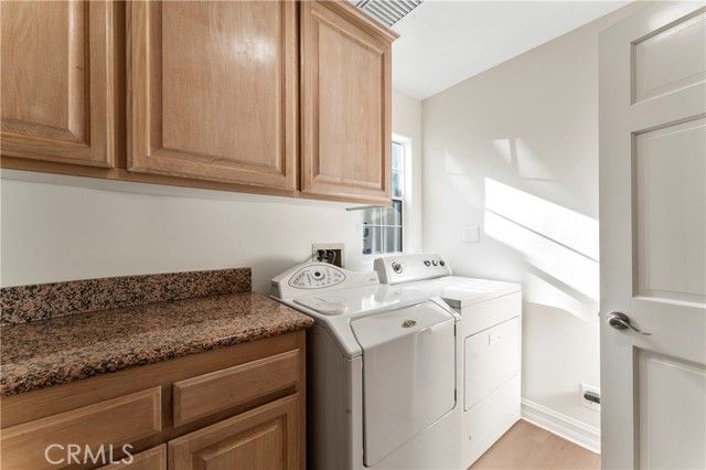 2355 N Beverly Glen Boulevard, Los Angeles, CA 90077