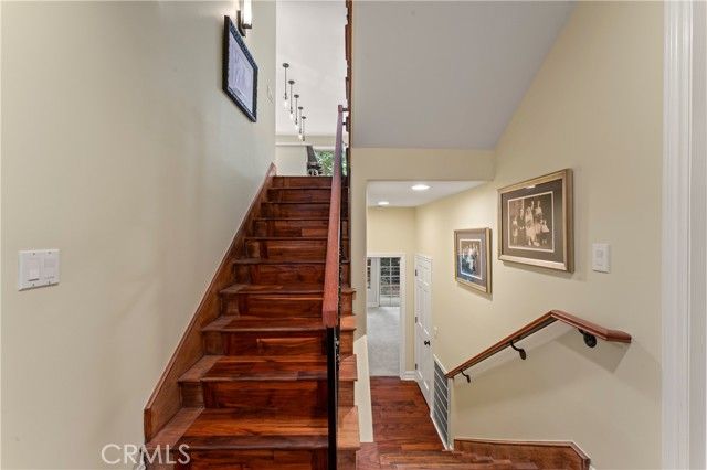 2355 N Beverly Glen Boulevard, Los Angeles, CA 90077