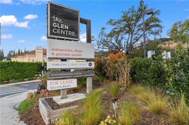 2355 N Beverly Glen Boulevard, Los Angeles, CA 90077