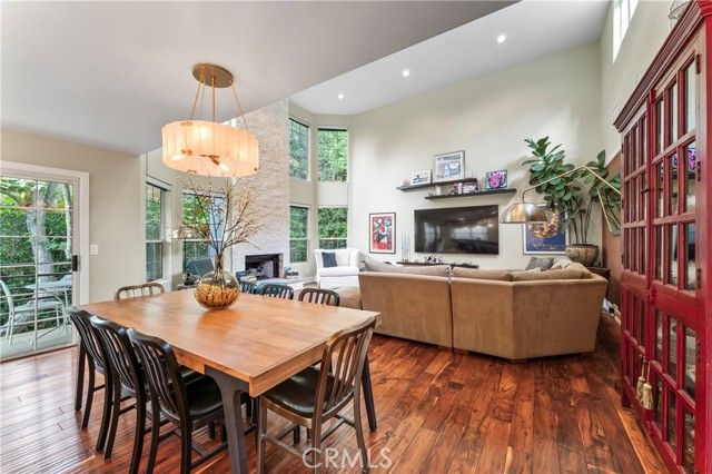 2355 N Beverly Glen Boulevard, Los Angeles, CA 90077