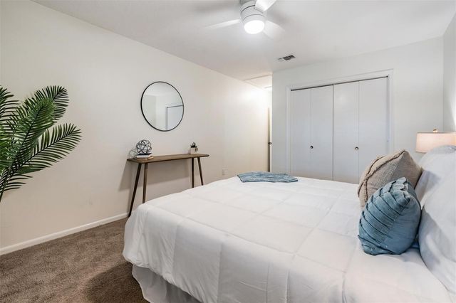 14818 WINDING CREEK COURT, Tampa, FL 33613