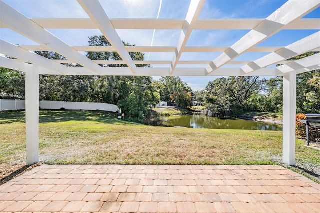 14818 WINDING CREEK COURT, Tampa, FL 33613