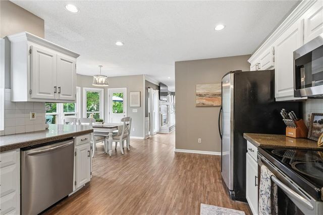 6118 W 157 Terrace, Overland Park, KS 66223