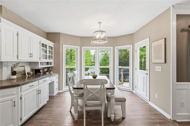 6118 W 157 Terrace, Overland Park, KS 66223