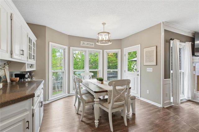 6118 W 157 Terrace, Overland Park, KS 66223