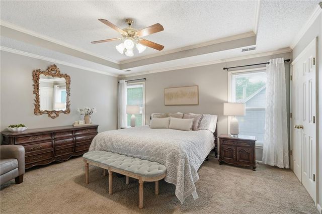 6118 W 157 Terrace, Overland Park, KS 66223