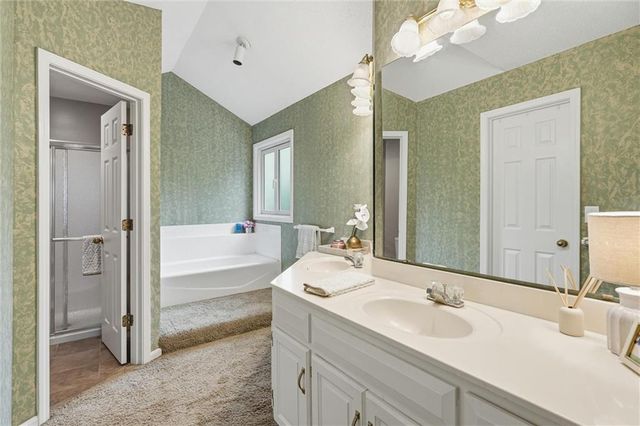 6118 W 157 Terrace, Overland Park, KS 66223