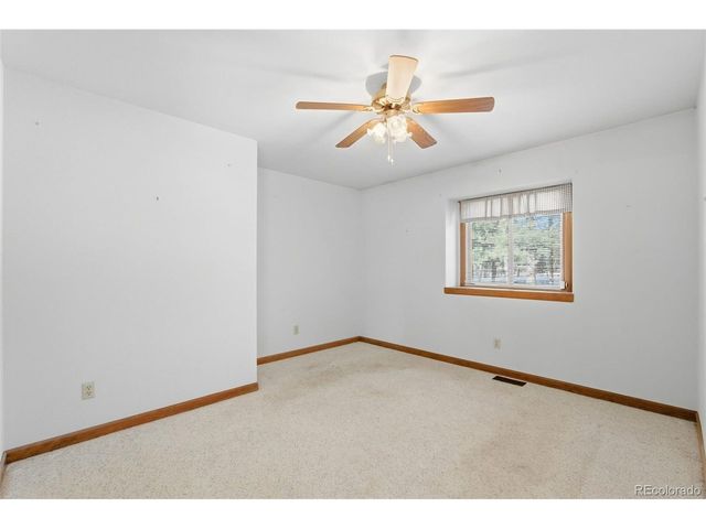 35829 Whispering Pne, Elizabeth, CO 80107