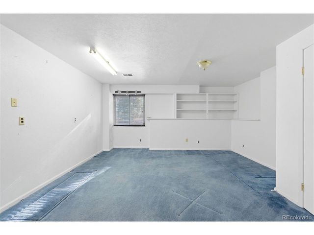 35829 Whispering Pne, Elizabeth, CO 80107