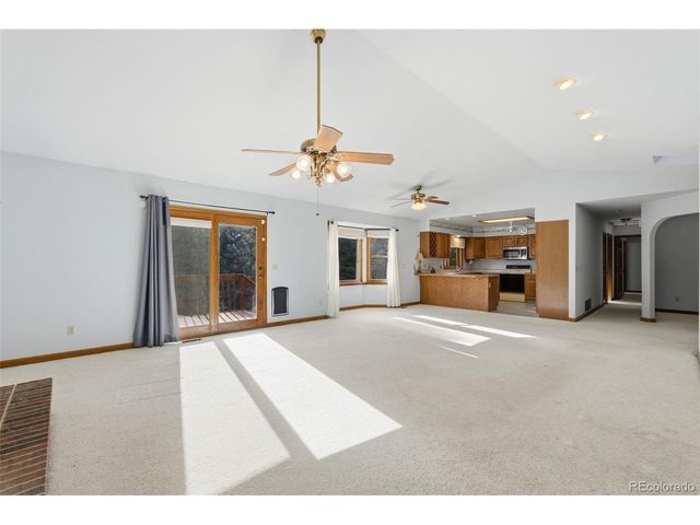 35829 Whispering Pne, Elizabeth, CO 80107