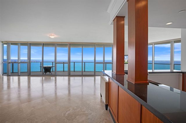 3101 S Ocean Drive 2708, Hollywood, FL 33019