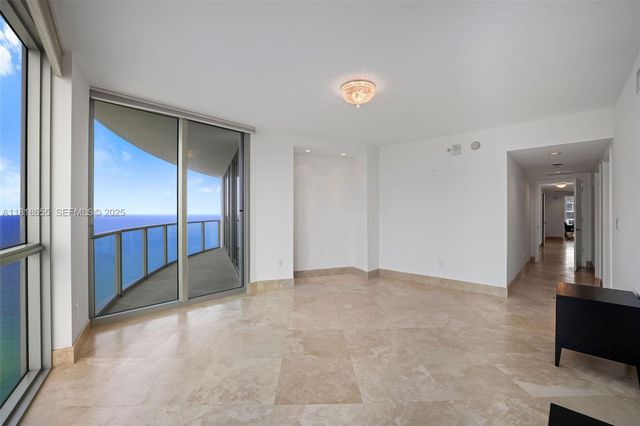 3101 S Ocean Drive 2708, Hollywood, FL 33019