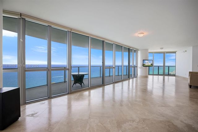 3101 S Ocean Drive 2708, Hollywood, FL 33019