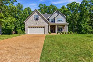 7214 Braxton Bend Dr, Fairview, TN 37062