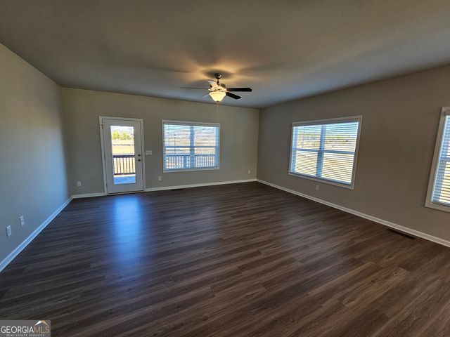 4 Silver Lane, Newnan, GA 30265