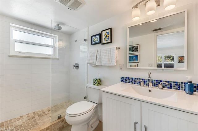980 7th AVE S 201, Naples, FL 34102