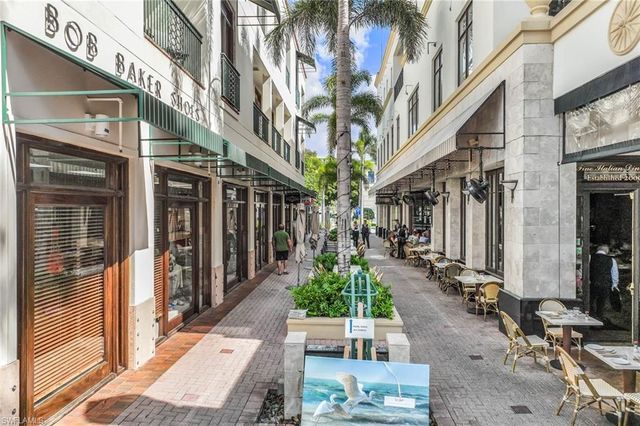 980 7th AVE S 201, Naples, FL 34102