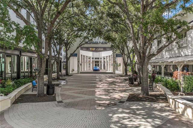 980 7th AVE S 201, Naples, FL 34102