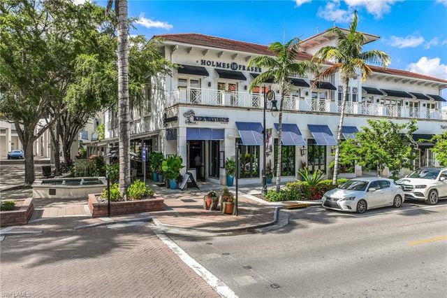 980 7th AVE S 201, Naples, FL 34102