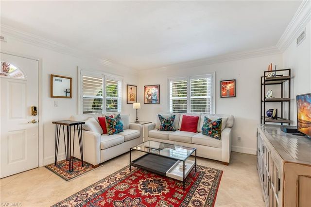 980 7th AVE S 201, Naples, FL 34102