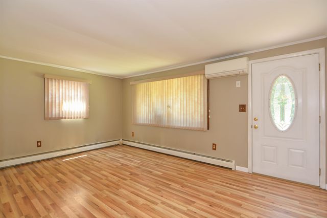 73 Brown Hill Road, Hampstead, NH 03826