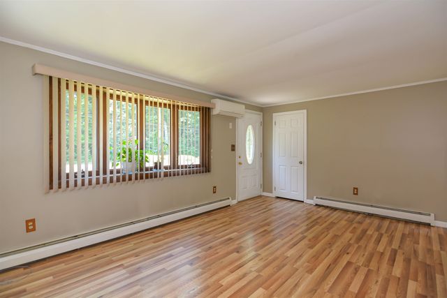 73 Brown Hill Road, Hampstead, NH 03826