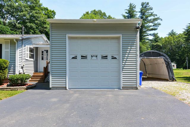 73 Brown Hill Road, Hampstead, NH 03826