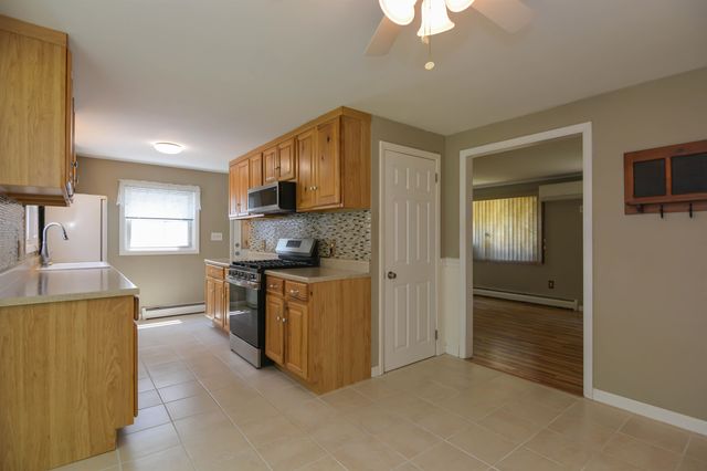 73 Brown Hill Road, Hampstead, NH 03826