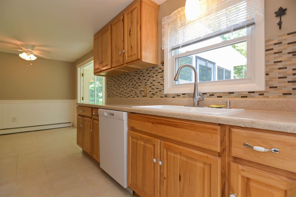 73 Brown Hill Road, Hampstead, NH 03826