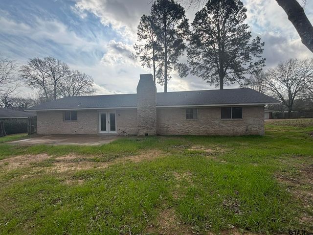 206 Park Lane, Pittsburg, TX 75686
