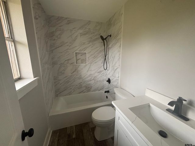 206 Park Lane, Pittsburg, TX 75686