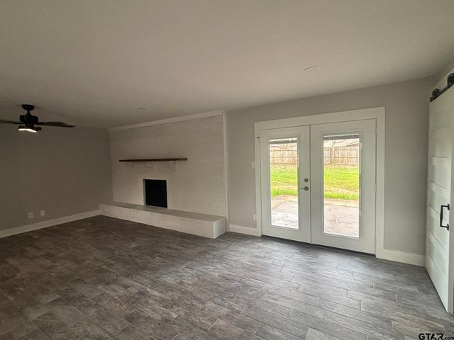 206 Park Lane, Pittsburg, TX 75686