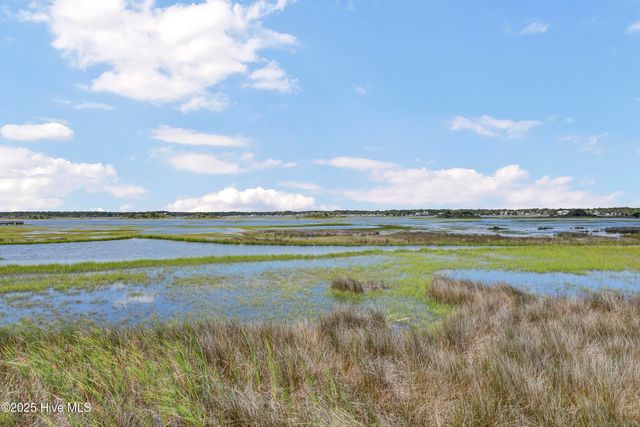 825 S Topsail Drive, Surf City, NC 28445