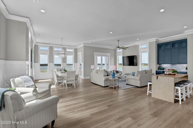 825 S Topsail Drive, Surf City, NC 28445